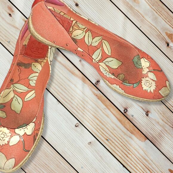EUC Tory Burch Tropical Floral Print Coral/Sage/Cream Espadrille flats. Size 7. - Picture 5 of 13